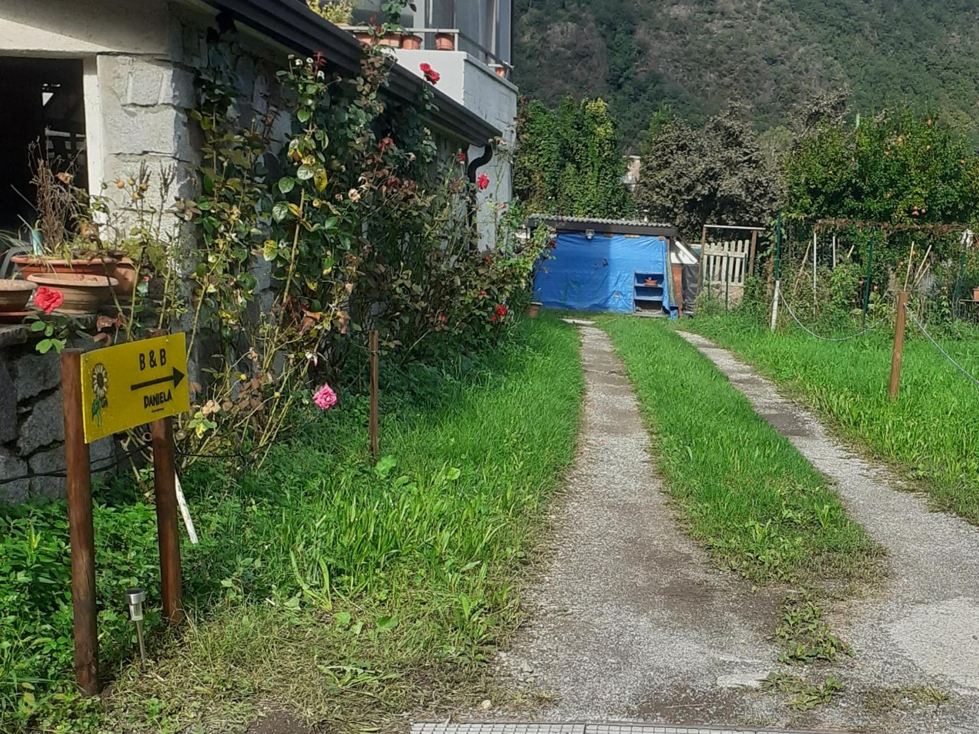B&B Daniela Darfo Boario Terme Exterior photo